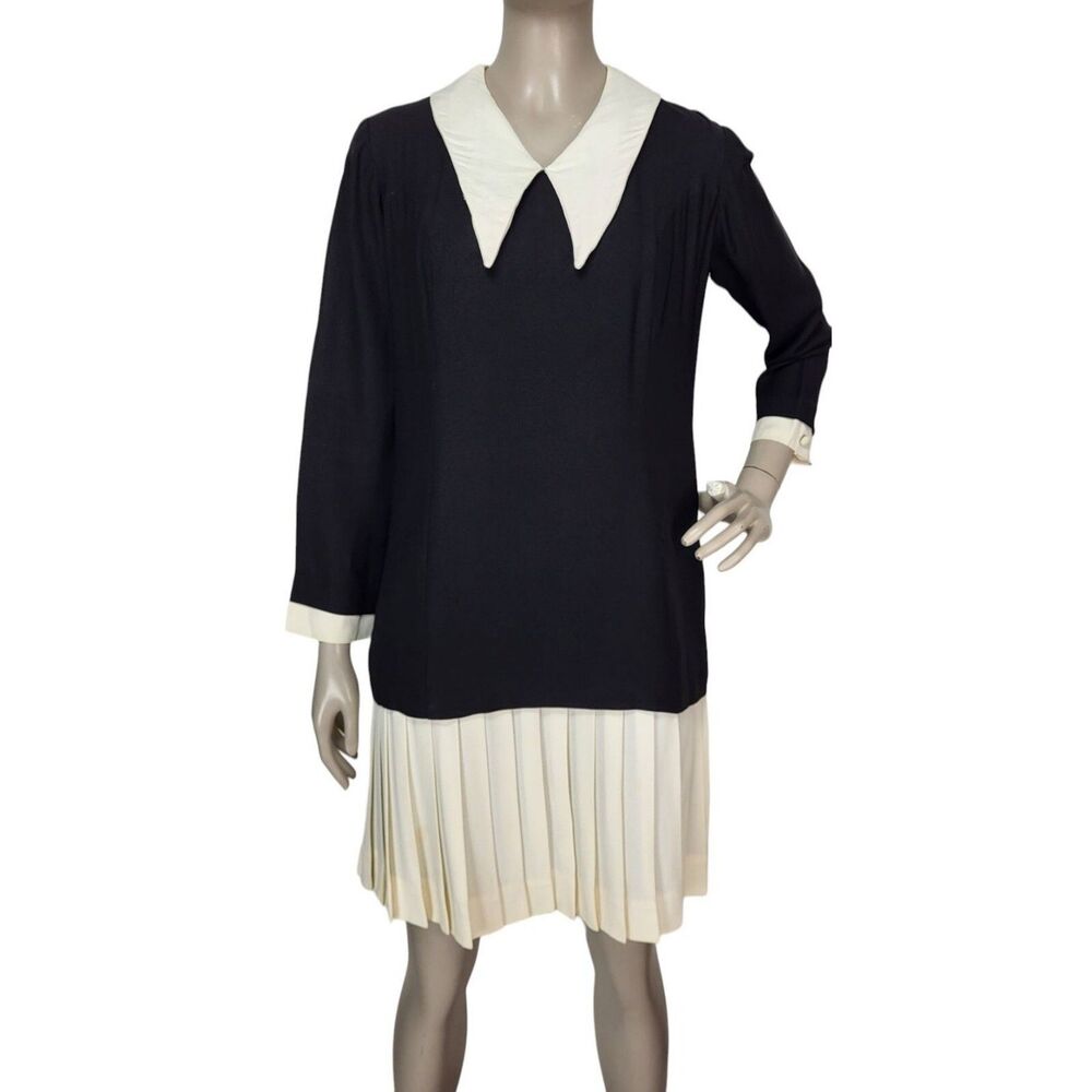 Vintage 60s Drop Waist Pleated Dagger Collar Roos Atkins Black Creme Dress S/M